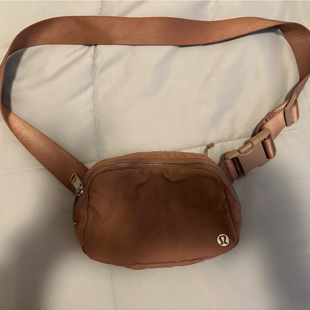 Spiced Chai lululemon Fanny pack